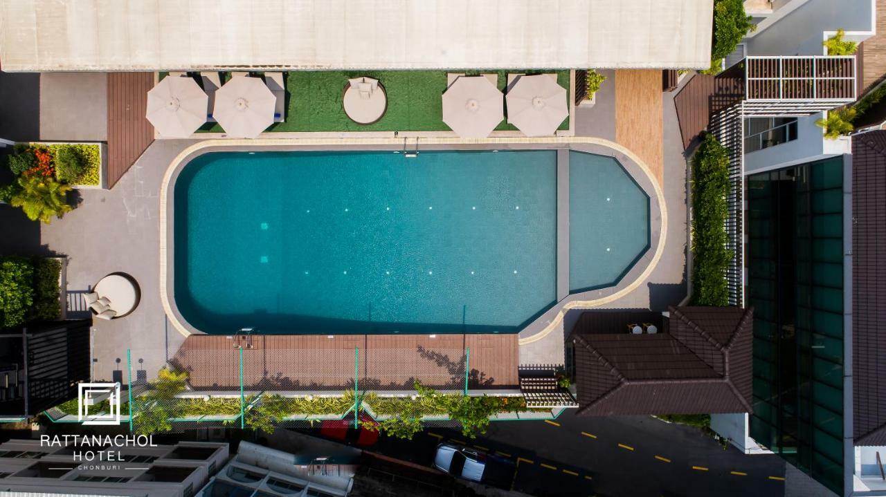 Rattanachol Hotel Chonburi Eksteriør bilde