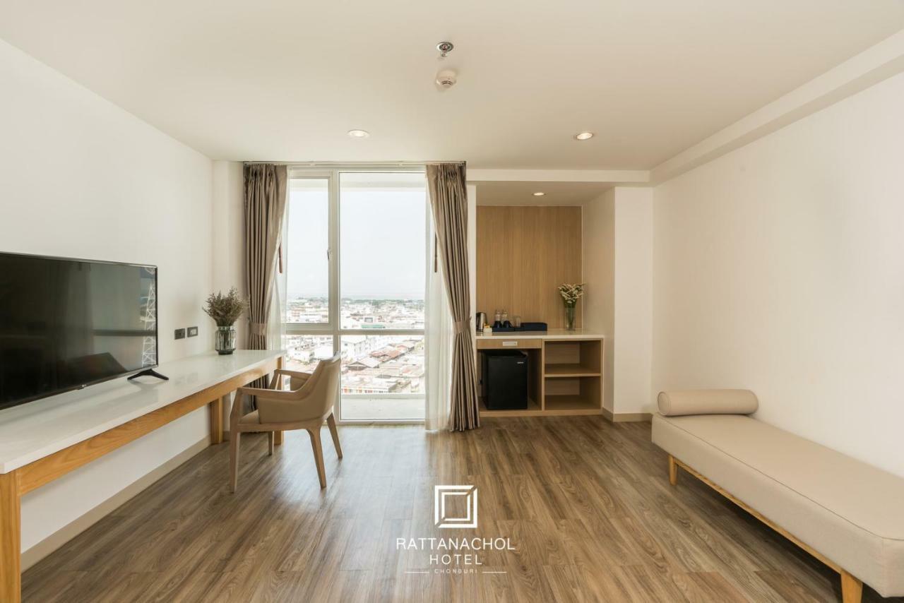 Rattanachol Hotel Chonburi Eksteriør bilde