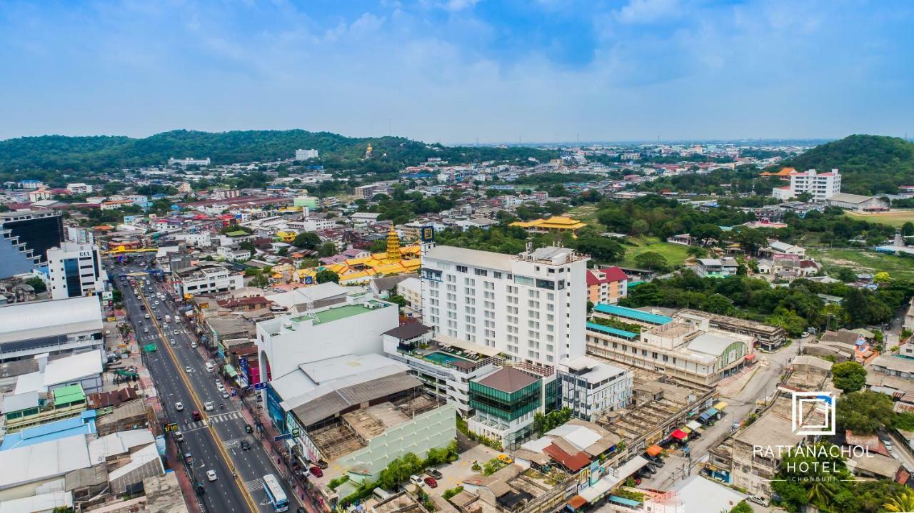 Rattanachol Hotel Chonburi Eksteriør bilde