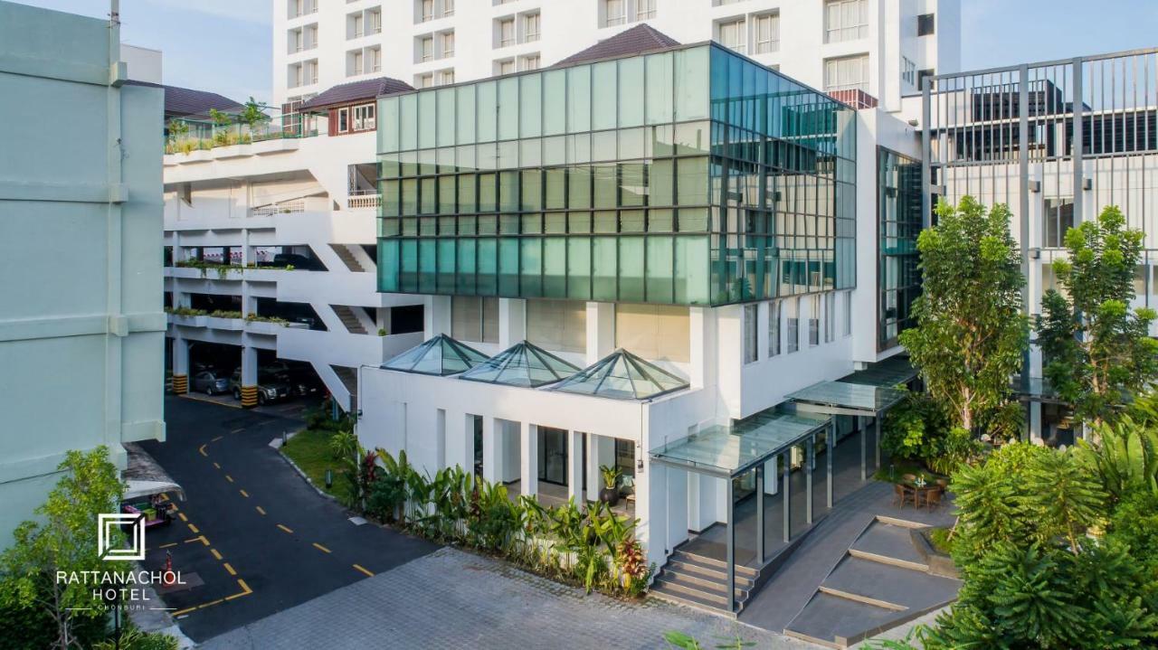 Rattanachol Hotel Chonburi Eksteriør bilde