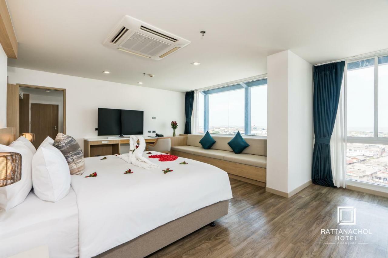 Rattanachol Hotel Chonburi Eksteriør bilde