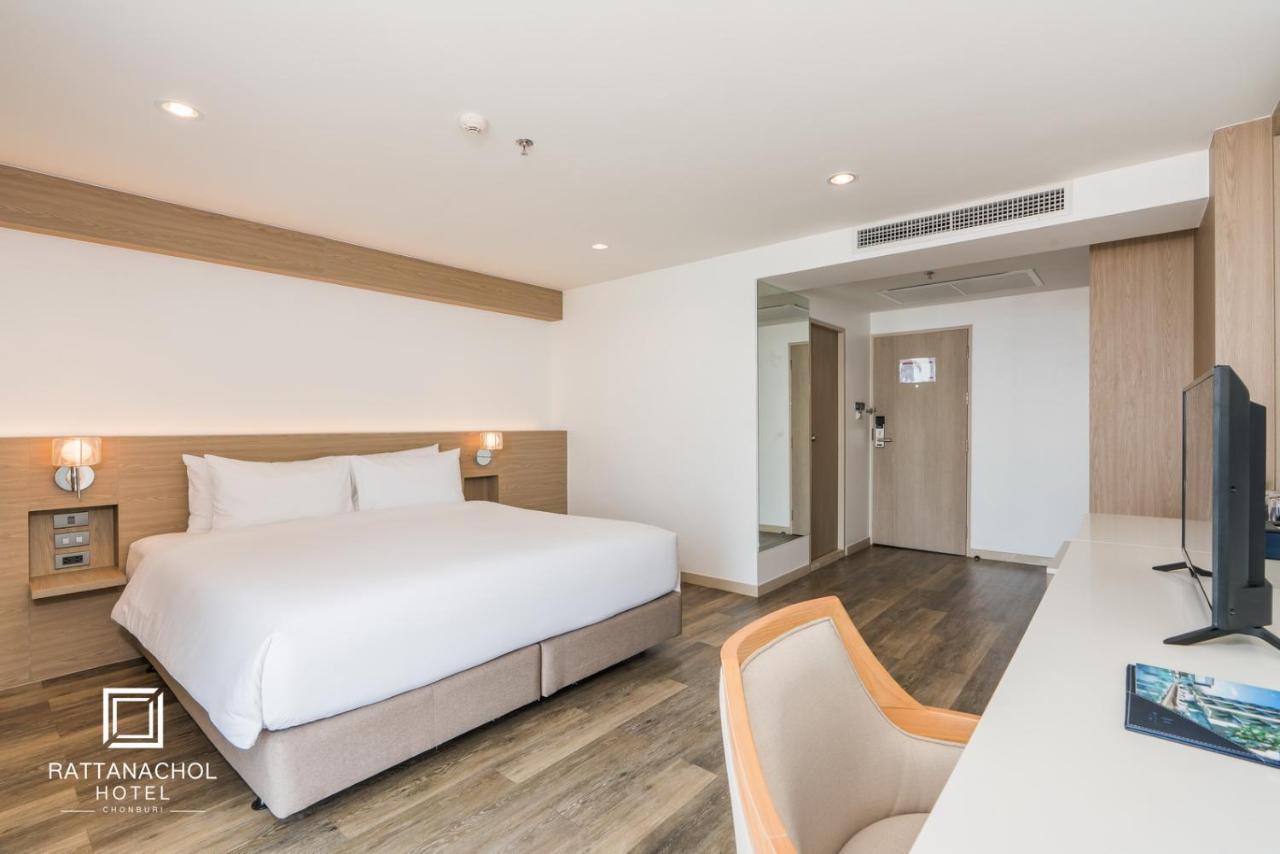 Rattanachol Hotel Chonburi Eksteriør bilde